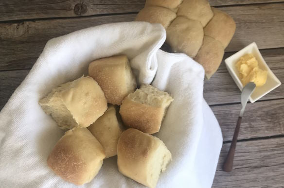 Home Style Spelt Dinner Rolls - 1 Dozen