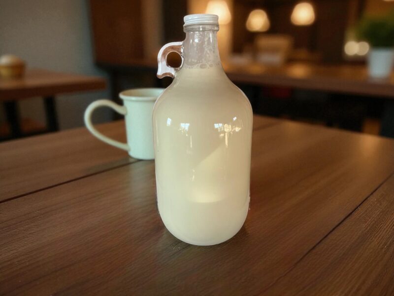 Cow Milk: half gallon in GLASS - Cedar Grove